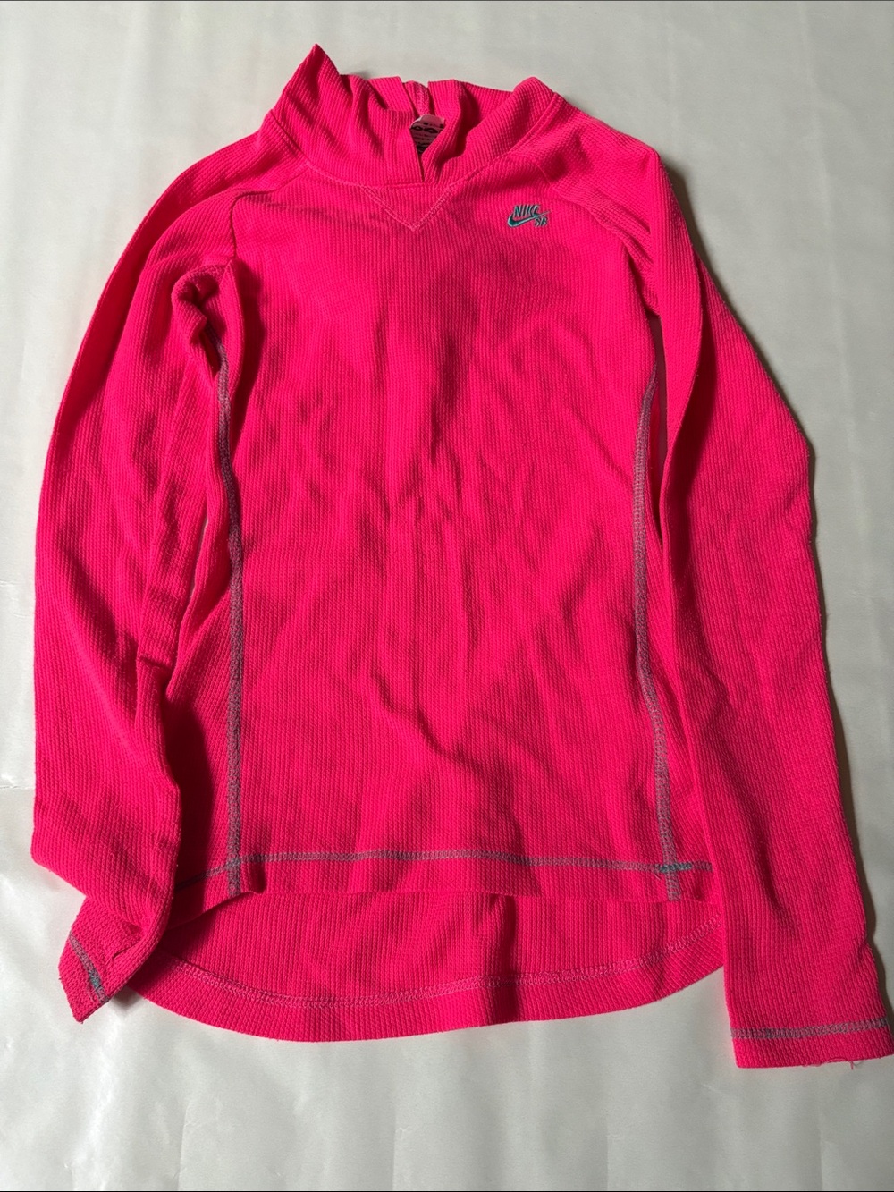 Girls Long sleeve and Shirt sleeve tees 10-12 years - Picture 6 of 6